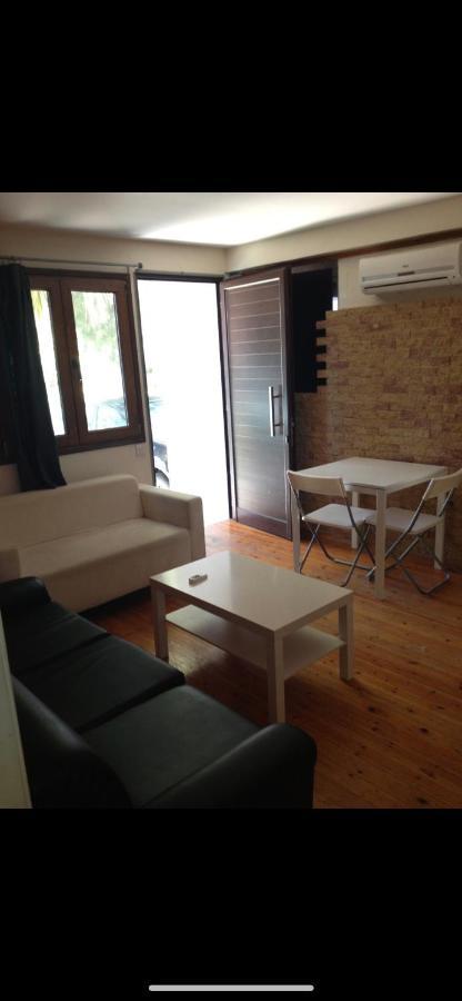 Nicosia Central Suites Apartments Bagian luar foto